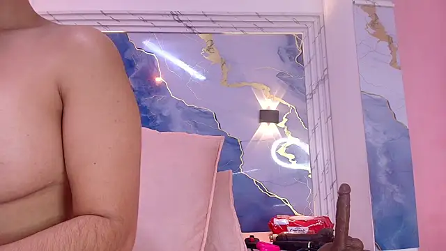 Snapshot of lorrayne_ chatting on 10-01-25, 12:11 lorrayne online show from 10-01-25, 12:11