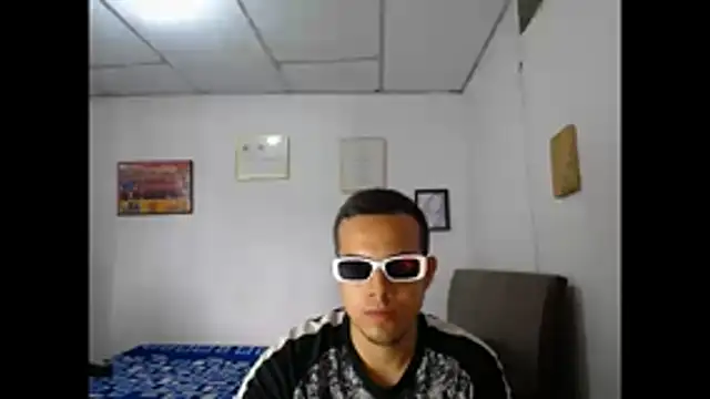 Oliver Wilding online show from 03-04-26, 03:18