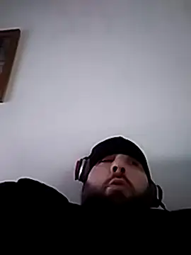 Snapshot of Dnbigo89 chatting on 02-17-25, 04:37 Dnbigo89 online show from 02-17-25, 04:37