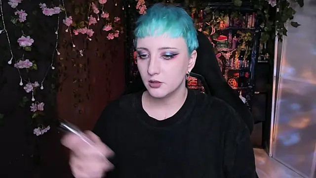 AsheLucker online show from 07-16-26, 05:57