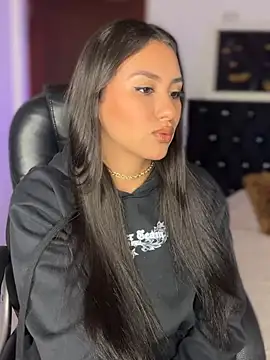 Snapshot of Ambar_pe_ chatting on 01-26-25, 02:14 Ambar pe online show from 01-26-25, 02:14