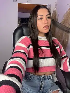 Snapshot of Ambar_pe_ chatting on 03-16-25, 02:21 Ambar pe online show from 03-16-25, 02:21