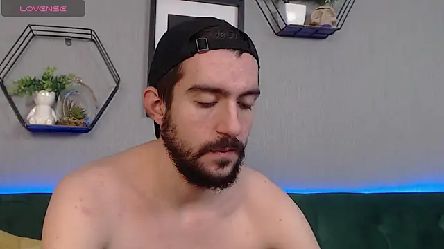 Snapshot of Dylan_Best chatting on 12-16-24, 05:38 Dylan Best online show from 12-16-24, 05:38