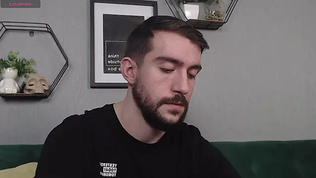 Snapshot of Dylan_Best chatting on 02-10-25, 07:38 Dylan Best online show from 02-10-25, 07:38