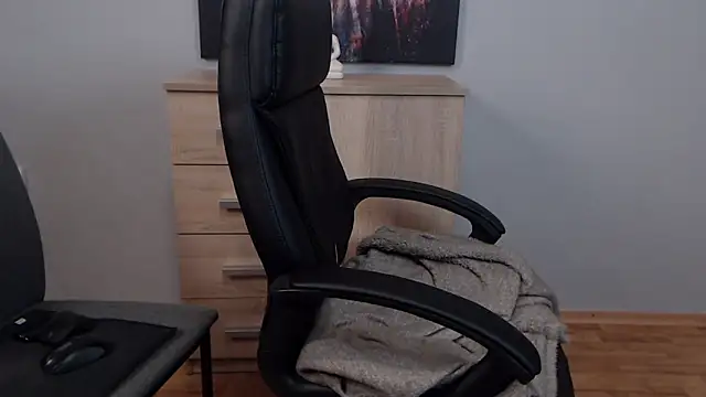 Snapshot of Dylan_Best chatting on 03-16-25, 08:32 Dylan Best online show from 03-16-25, 08:32