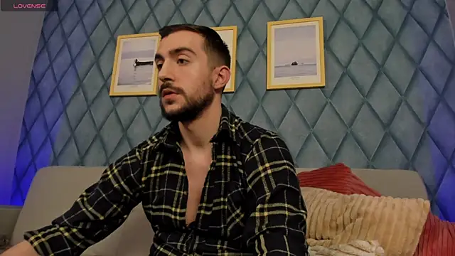 Snapshot of Dylan_Best chatting on 03-17-25, 11:21 Dylan Best online show from 03-17-25, 11:21