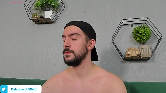 Snapshot of Dylan_Best chatting on 09-22-25, 11:56 Dylan Best online show from 09-22-25, 11:56