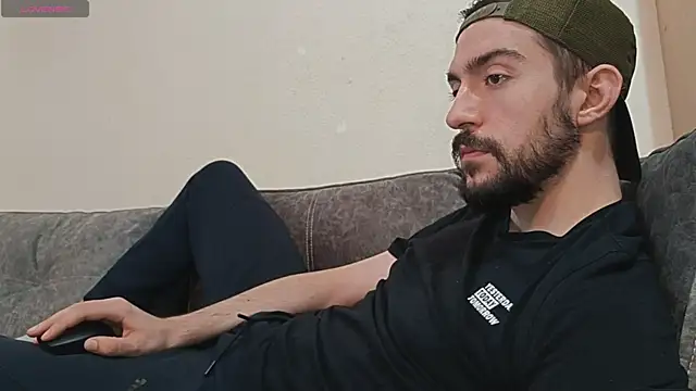 Snapshot of Dylan_Best chatting on 09-27-25, 11:59 Dylan Best online show from 09-27-25, 11:59