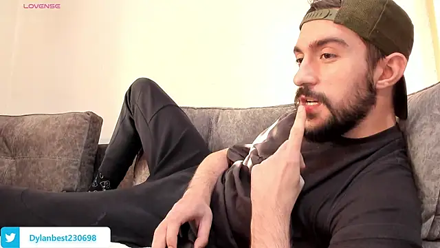 Snapshot of Dylan_Best chatting on 10-01-25, 05:13 Dylan Best online show from 10-01-25, 05:13