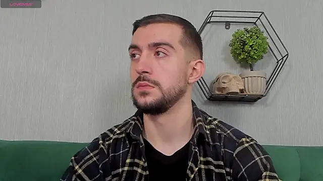 Snapshot of Dylan_Best chatting on 10-06-25, 08:50 Dylan Best online show from 10-06-25, 08:50