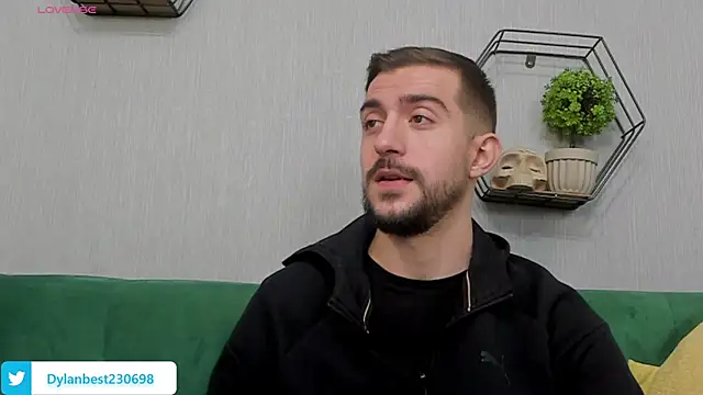 Snapshot of Dylan_Best chatting on 10-07-25, 08:50 Dylan Best online show from 10-07-25, 08:50