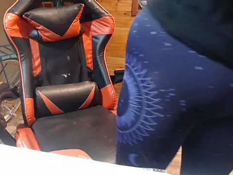 Hilarybunnyy online show from 04-09-26, 01:49