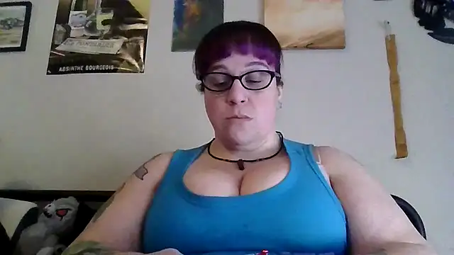 GothyBaby online show from 12-16-25, 08:03