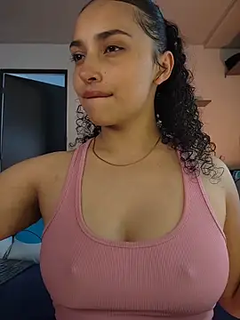 Snapshot of Lucy_Marin chatting on 05-11-26, 03:29 Lucy Marin online show from 05-11-26, 03:29