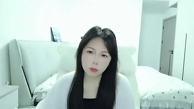 Sunset glow online show from 03-08-26, 03:49