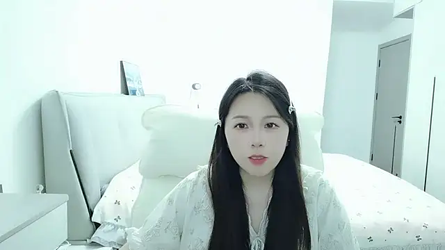 Sunset glow online show from 05-19-26, 02:12
