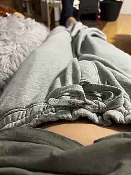 petuletra online show from 01-28-25, 08:15