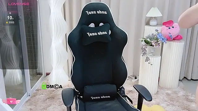 Happy Kitty online show from 12-07-24, 01:18