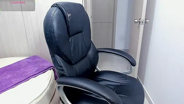 Snapshot of StacyConner chatting on 02-17-26, 12:29 StacyConner online show from 02-17-26, 12:29