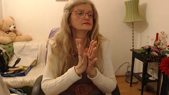 Snapshot of BlairFort chatting on 02-06-25, 06:46 BlairFort online show from 02-06-25, 06:46