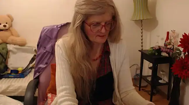 Snapshot of BlairFort chatting on 02-10-25, 03:42 BlairFort online show from 02-10-25, 03:42