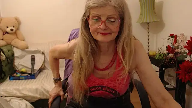 Snapshot of BlairFort chatting on 02-20-25, 03:08 BlairFort online show from 02-20-25, 03:08