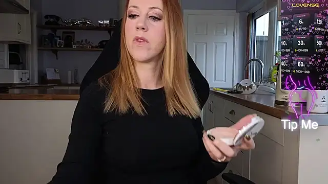 stripmequick online show from 02-26-25, 09:32