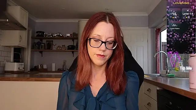 stripmequick online show from 10-14-25, 09:21