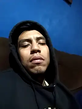 AlexAlejandro13 online show from 01-06-25, 11:52