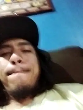 AlexAlejandro13 online show from 04-17-26, 01:41