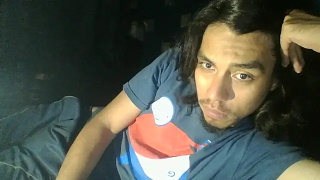 Snapshot of AlexAlejandro13 chatting on 04-28-26, 07:13 AlexAlejandro13 online show from 04-28-26, 07:13