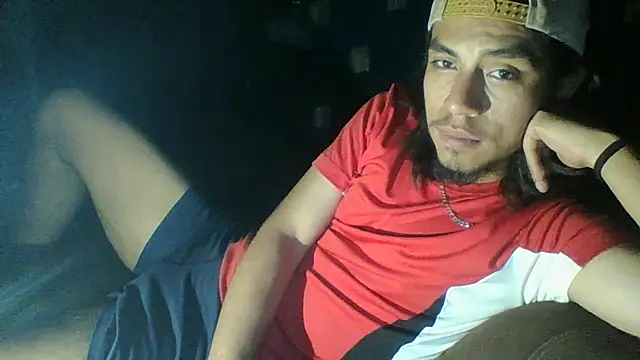 Snapshot of AlexAlejandro13 chatting on 04-30-26, 07:36 AlexAlejandro13 online show from 04-30-26, 07:36