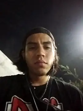 Snapshot of AlexAlejandro13 chatting on 05-16-26, 05:04 AlexAlejandro13 online show from 05-16-26, 05:04