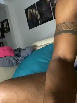 BabyJ2 online show from 03-07-25, 12:26