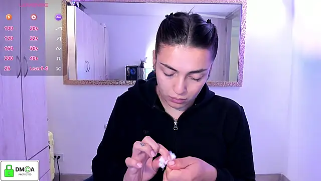 EricaVanderhill online show from 07-19-26, 12:58