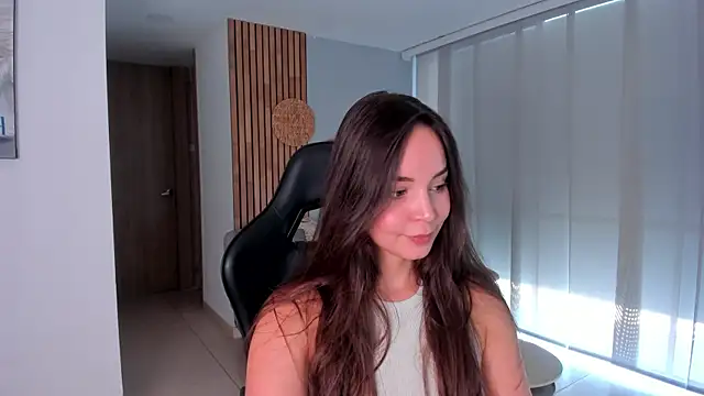 Snapshot of AnnieHallX chatting on 08-02-26, 07:45 AnnieHallX online show from 08-02-26, 07:45
