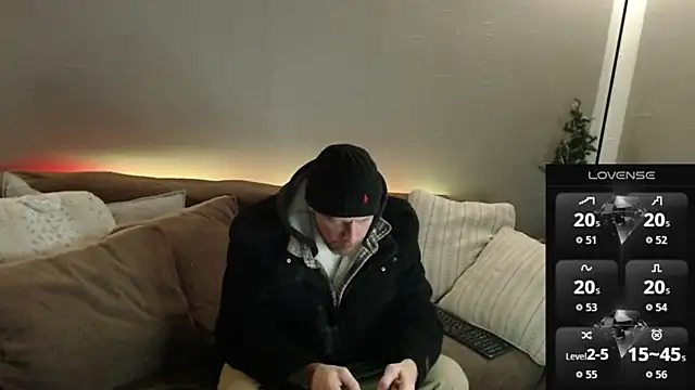 MaxRouger online show from 12-04-25, 01:26