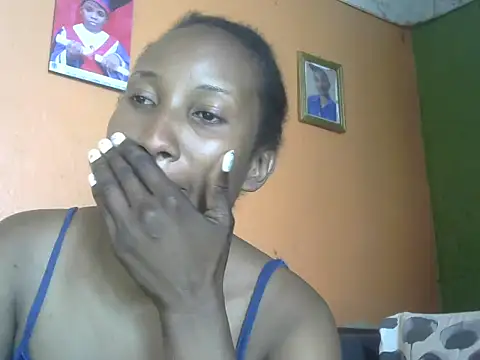 Snapshot of Athena_2019 chatting on 11-25-25, 08:36 Athena 2019 online show from 11-25-25, 08:36