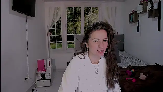 vanessabrown  online show from 04-16-26, 11:07