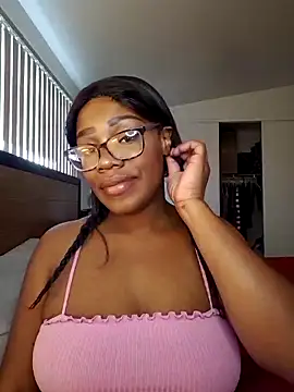 lollycoco online show from 11-30-25, 07:40