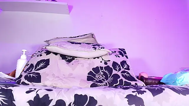 sofi decker online show from 01-22-25, 03:20