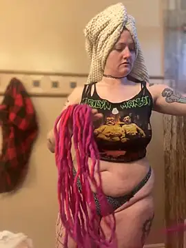 Snapshot of 1-800-FUCKYOU chatting on 02-18-25, 10:36 1-800-FUCKYOU online show from 02-18-25, 10:36