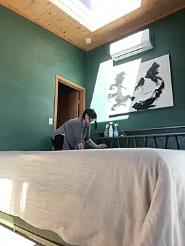 Snapshot of 1-800-FUCKYOU chatting on 02-09-26, 07:18 1-800-FUCKYOU online show from 02-09-26, 07:18