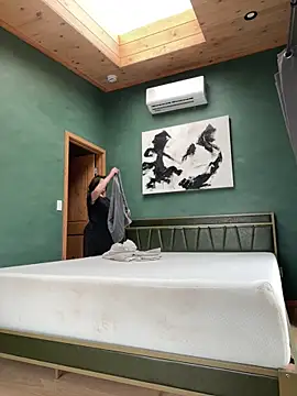 Snapshot of 1-800-FUCKYOU chatting on 03-28-26, 06:40 1-800-FUCKYOU online show from 03-28-26, 06:40