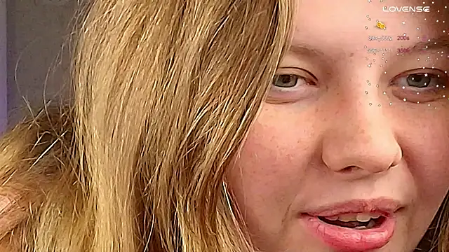 Vivian cutie online show from 10-02-25, 03:41