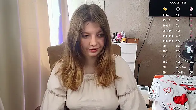 Vivian cutie online show from 05-31-26, 12:45