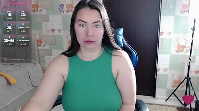 Snapshot of Korolek12 chatting on 05-27-26, 02:30 Korolek12 online show from 05-27-26, 02:30