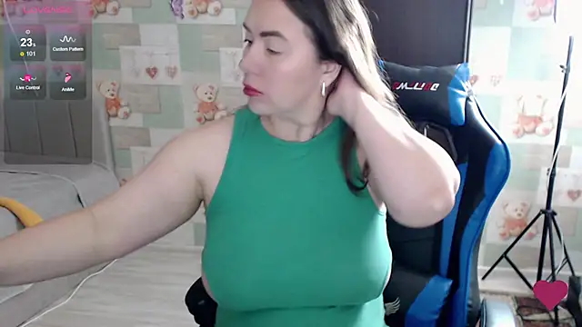 Snapshot of Korolek12 chatting on 05-29-26, 02:20 Korolek12 online show from 05-29-26, 02:20