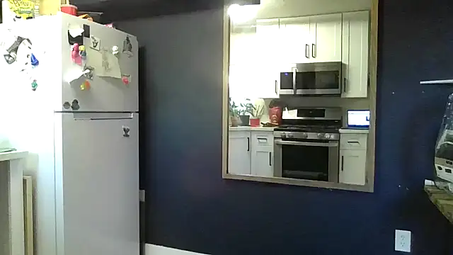 Snapshot of sunburnt602 chatting on 02-09-26, 02:32 sunburnt602 online show from 02-09-26, 02:32