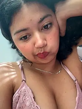 Peach Girll online show from 02-10-26, 02:10